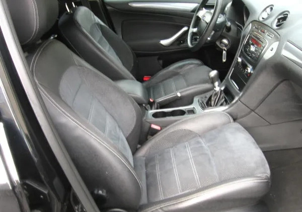 Ford Mondeo cena 33900 przebieg: 191100, rok produkcji 2014 z Środa Śląska małe 326